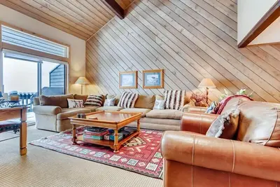 Image de Ridgepoint Townhome 086 - 3 Bedroom plus Loft Residence