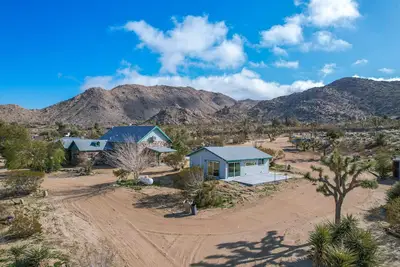 Image de 3 Homes ~ Retreats ~ Intimate Gatherings