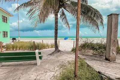 Image de Sunrise Delight –Pet-Friendly, 2-Min Walk to Beach