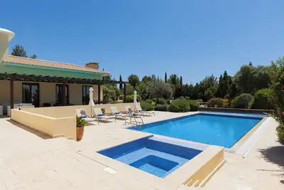 Image de Unwind in Luxury at Your Private Villa Paradise at Paphos Villa 1479