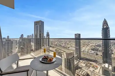 Image de Burj Khalifa Pool View Dubai Mall Address Opera 2b
