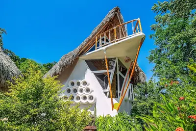 Image de Relaxing apartment with mini pool & high-speed internet - explore local delights