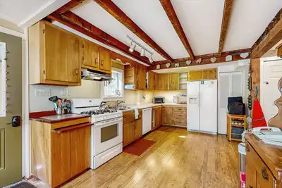 Image de Cozy farmhouse w\/ Tv, wifi, w\/d, dvd player, kitchen, board games