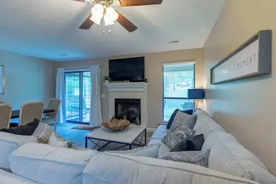 Image de No steps! 2Bd 2Ba King Beds!