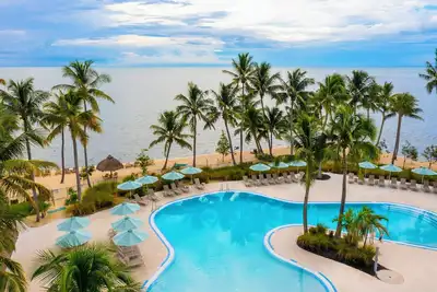 Image de Short Distance From The Well Known Sites! Pool, Free Parking, Pets Allowed