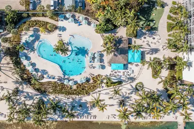 Image de Waterfront Elegance in Islamorada! Beach, Swimming Pool, Pet-friendly!