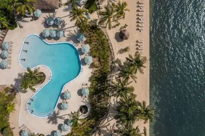 Image de Experience Soothing Moments & Luxury! Free Parking, Onsite Pool, Pet-friendly