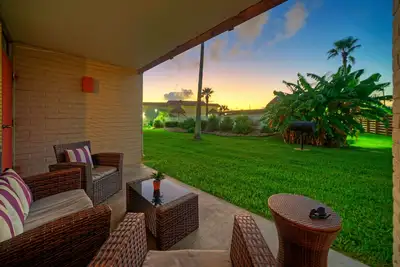 Image de Beach Boardwalk Access | Pool + Remodeled Interior | Tropical Haven by AvantStay