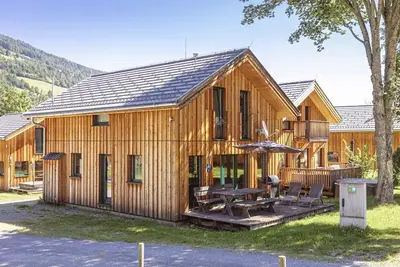 Image de Chalet avec jacuzzi intérieur