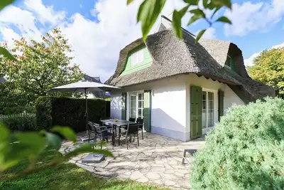 Image de 90 Thatched-roof house Ginsterweg 13