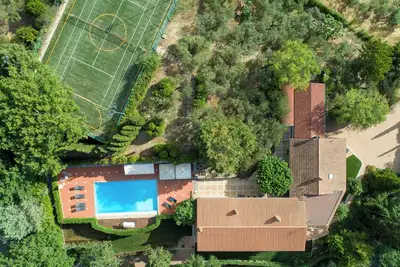 Image de Villa Canonica, sleeps up 15. A\/C. Tennis court, pool, gym area, Ev charger