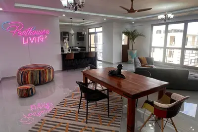 Image de Oceanfront Luxury Penthouse w/ Panoramic Views & Spacious Interiors