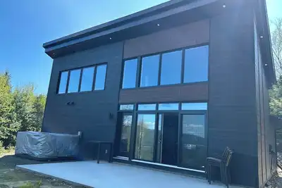 Image de La Luxueuse | Spa et Montagne de Ski | Chalet Neuf