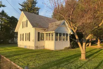 Image de Charming 3-bedroom 2 Bath house in wonderful Endicott with Ac, WiFi!
