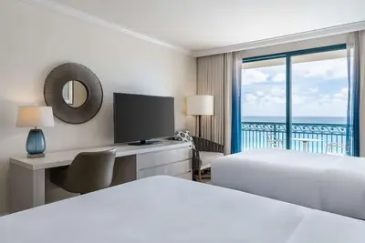 Image de 2 Cozy Suites w\/ Ocean View Perfect for Family Fun - Near Charles Fort Ruins