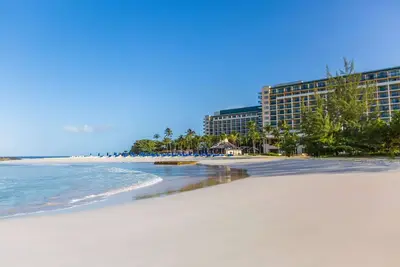 Image de Oceanfront Retreat: 4 Suites w\/ Stunning Bay Views & Spa Access - Two Pools
