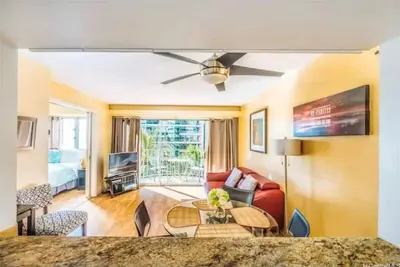 Image de Recent Reno! Fits 6, Free parking