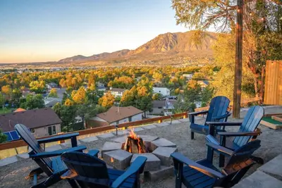 Image de Mountain Views ~Climbing wall ~Mini Golf ~Hot tub
