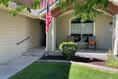 Image de Gateway to Glacier Park - Family Style Vacation Rental!