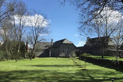 Image de Maison de vacances 'Grange 1850 Entièrement Rénovée' avec terrasse privée, jardin privé et Wi-Fi