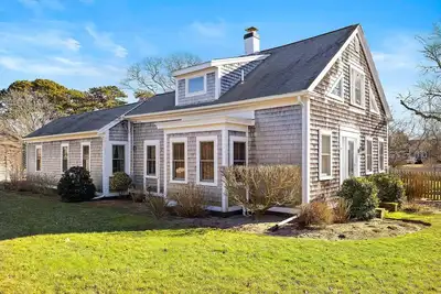 Image de Town & Sound: 025-Hc Harwich Port Gem, Walk to Town/Beach, 5 Bedrooms