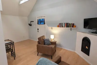 Image de Charming Cottage in Central Salem