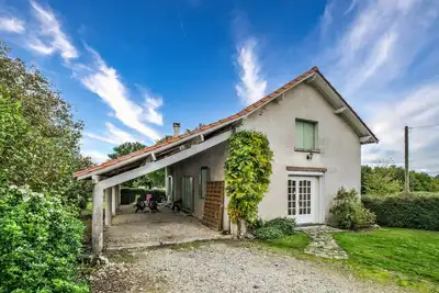 Image de Gîte La Faurie avec terrasse et jardin privés