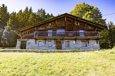 Image de Chalet \"D'alpage Cornillon\" avec vue sur la montagne, terrasse privée et Wi-Fi