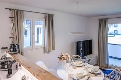 Image de Bel appartement pour 3 personnes avec Wifi, Tv, balcon, animaux admis, vue panoramique et parking