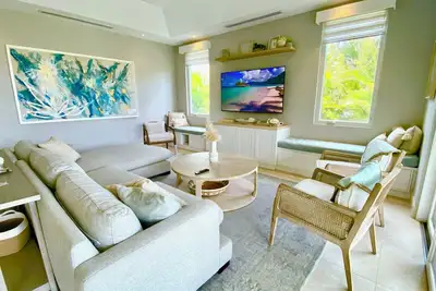 Image de Laguna - Private Location - Near Sportscenter