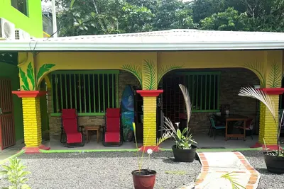 Image de Charming 3-bedroom house in brilliant South Jacó with WiFi, Ac & Pool