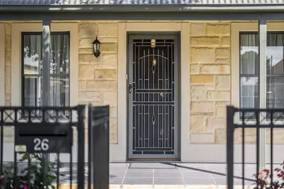 Image de Spacious, centrally located, well-appointed four-bedroom home with office.