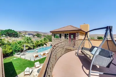 Image de Washington Villa 1 Mi to Golf: Great for Groups!