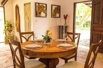 Image de Wanakaset Peaceful forest Haven w/ Shared Pool & river, 2 Br, 4 px