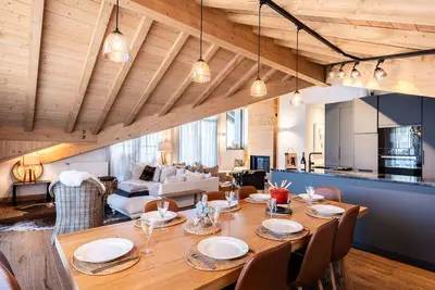Image de Superbe T4 à Plagne Montalbert avec Cheminée, Wifi, Parking & Terrasse