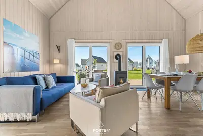 Image de Hygge Hus - Infrarotsauna, Badewanne, Kamin, Terrasse, Parkplatz,