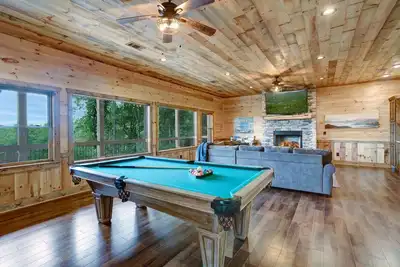 Image de Skyview - Sensational Vacation Destination, Panoramic Mtn Views, Hot Tub