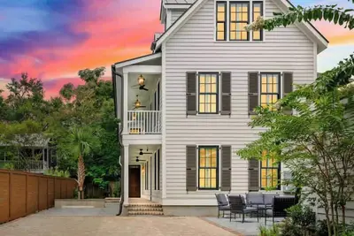 Image de The Inns | Large 9br Downtown Charleston Home
