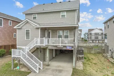 Image de Beach Bound & Down - Private Heated Pool and Close to Beach!