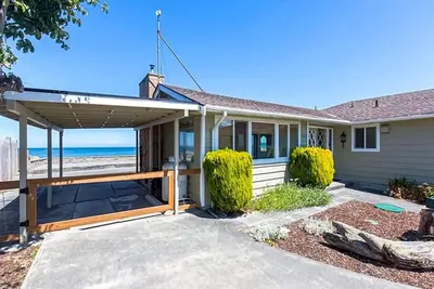 Image de Seaside Cottage Beachfront Escape on Dungeness Bay
