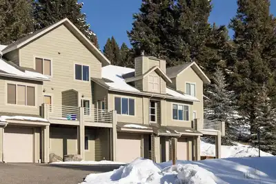 Image de Big Sky Vacation Rentals | Spotted Fawn Court