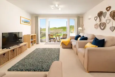 Image de Dog friendly, two bedroom holiday apartment with balcony in Mortehoe, North Devon.