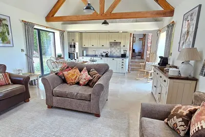 Image de Beautiful Views Historic 16th Cent Barn Conversion - Pass the Keys