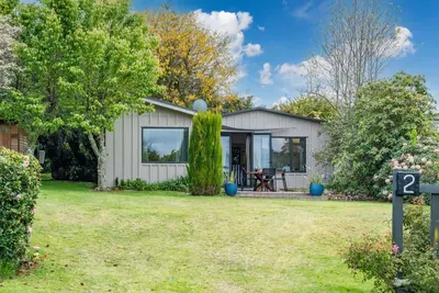 Image de Lake-view Hideaway - Acacia Bay, Taupo