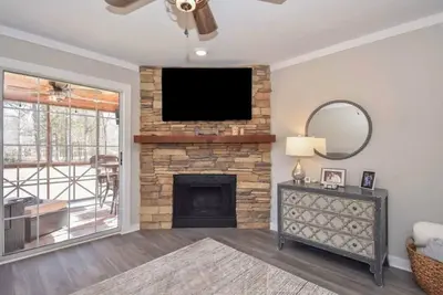Image de Luxury Lake Martin Condo