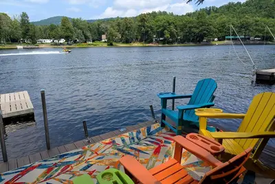 Image de Riverside & Dock, Hot Tub, Centrally Located, Pet Friendly: The Hummingbird Camp