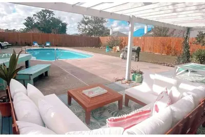 Image de Relaxation! Private home with a pool, Perdido Key. Johnson Beach 10min away.