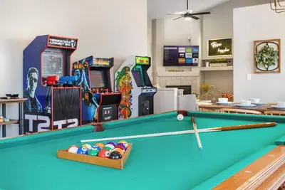 Image de Cozy 5br w/Games & Pool for All!