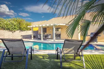 Image de Stylish 4br w/New Pool by a Park
