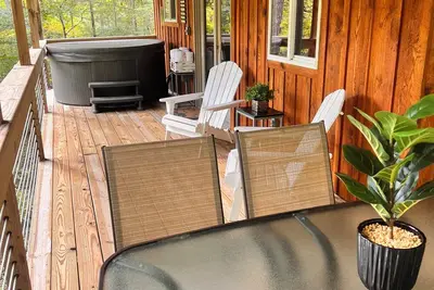 Image de Bear Ridge Bungalow in Rrg/Hot Tub/Pet Friendly/Hi Speed WiFi